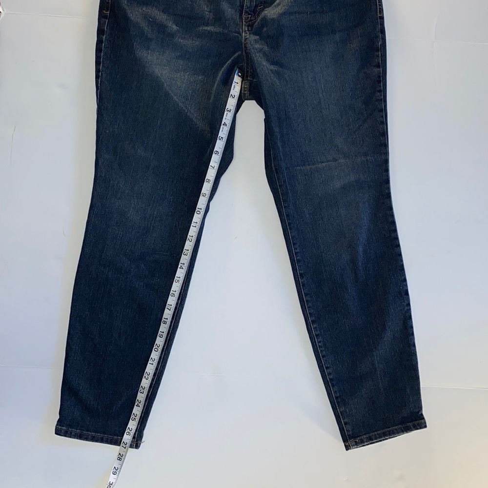 S & Co. - Picture 6 of 7